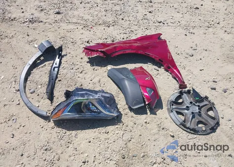 2018 Toyota Rav4 Le z USA, uszkodzony, nr VIN 2T3ZFREVXJW453845